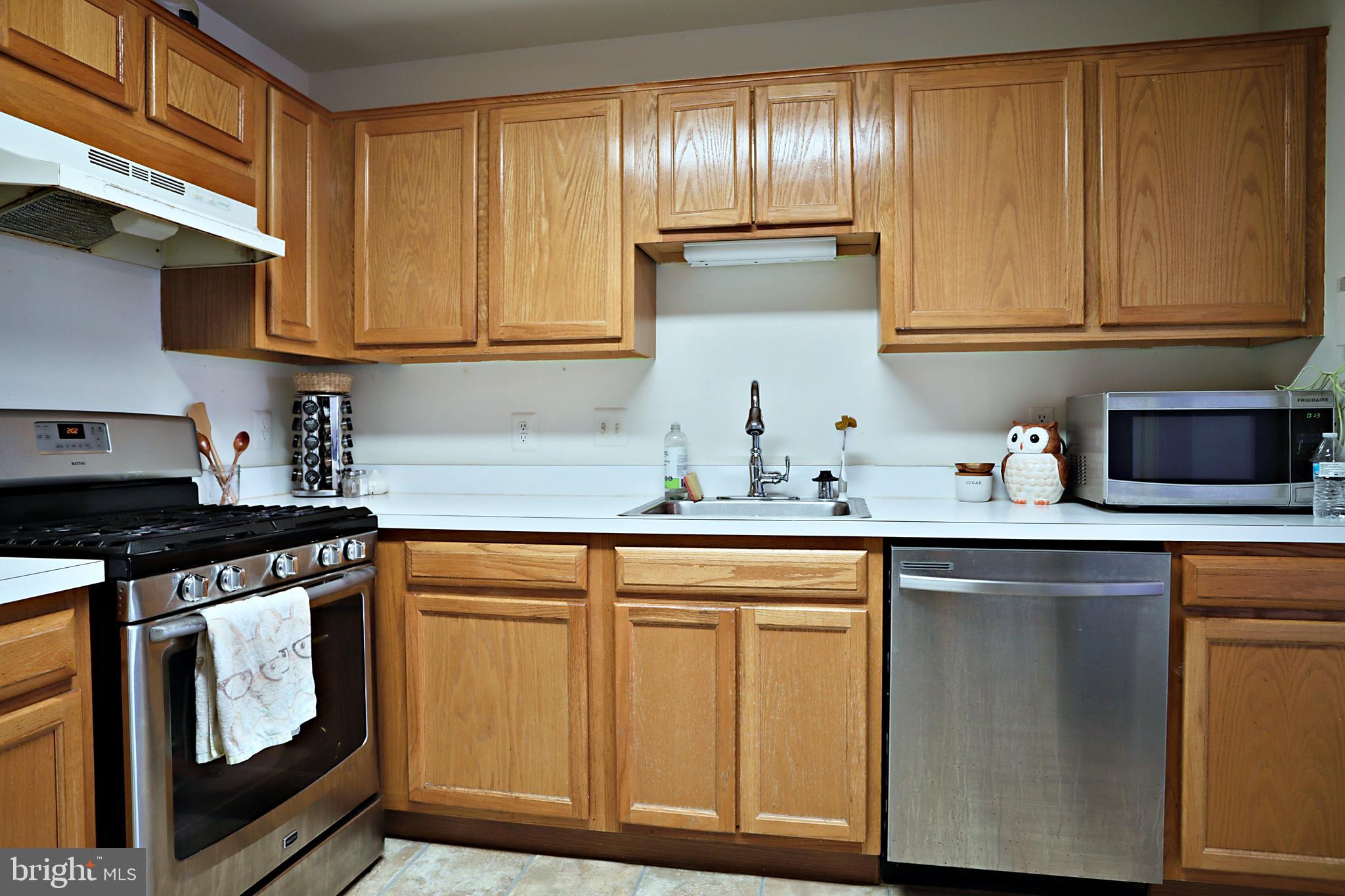 GUNSTON CORNER - Residential Lease