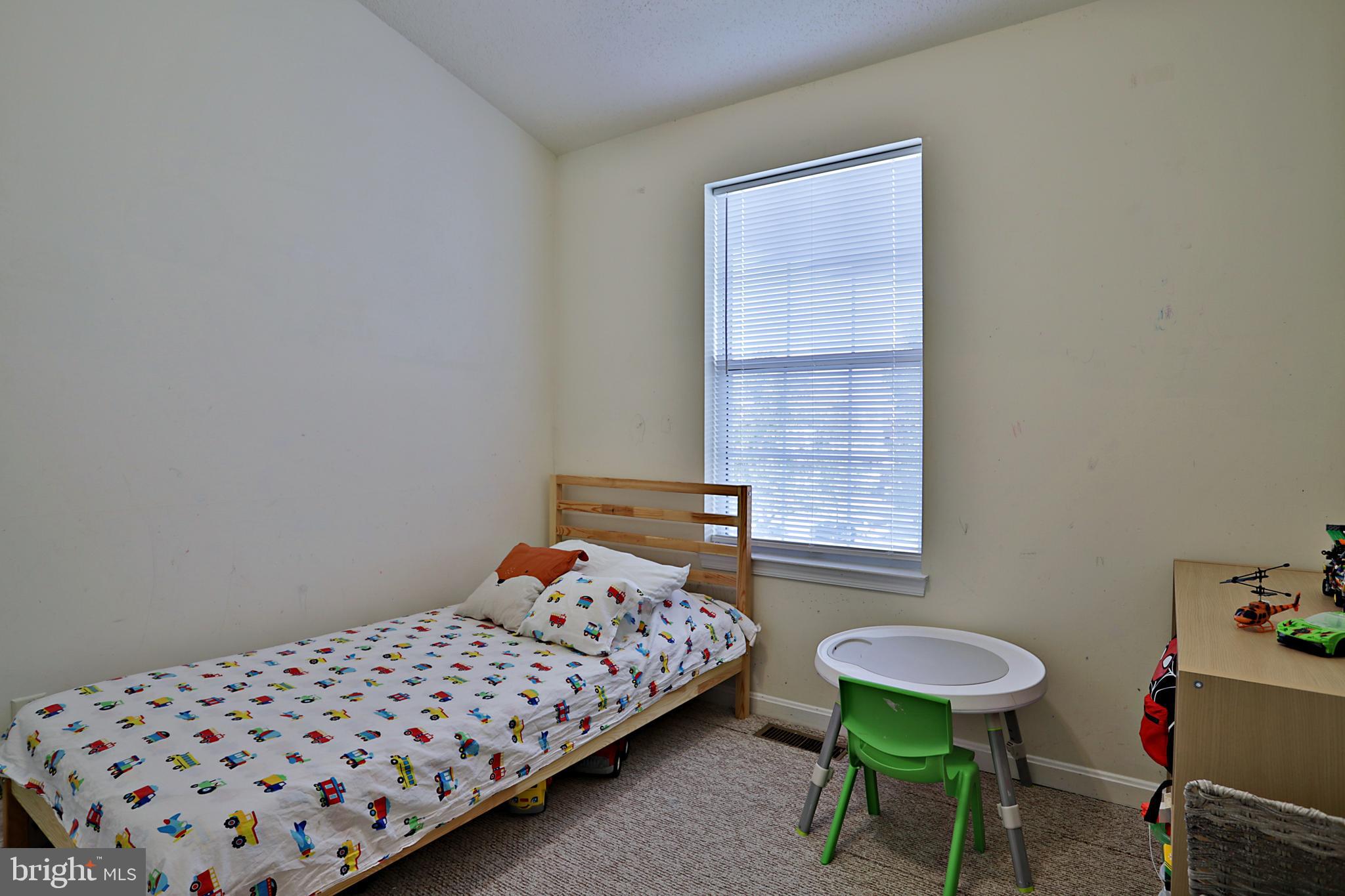 GUNSTON CORNER - Residential Lease