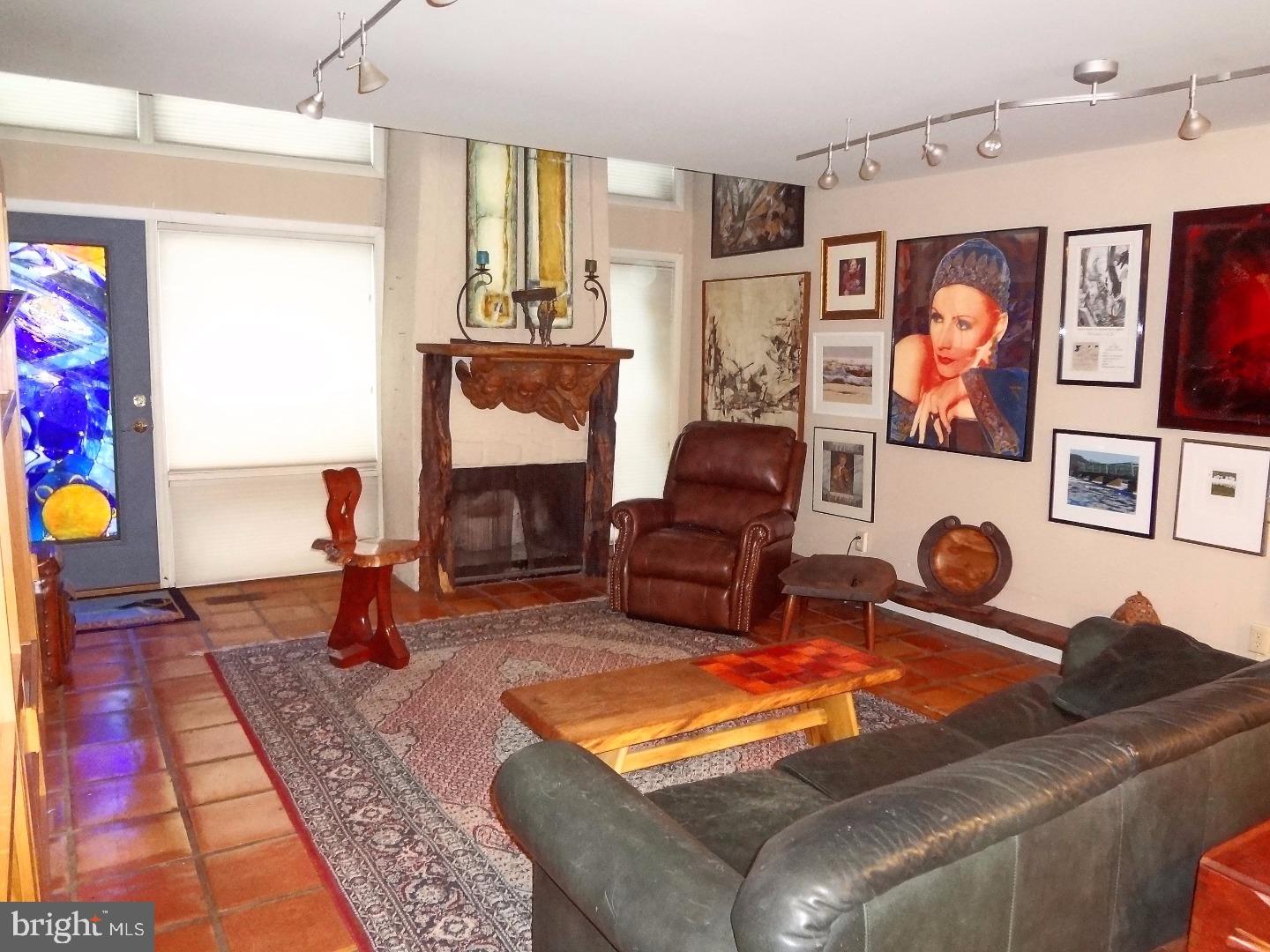 VILLAGE II - Residential