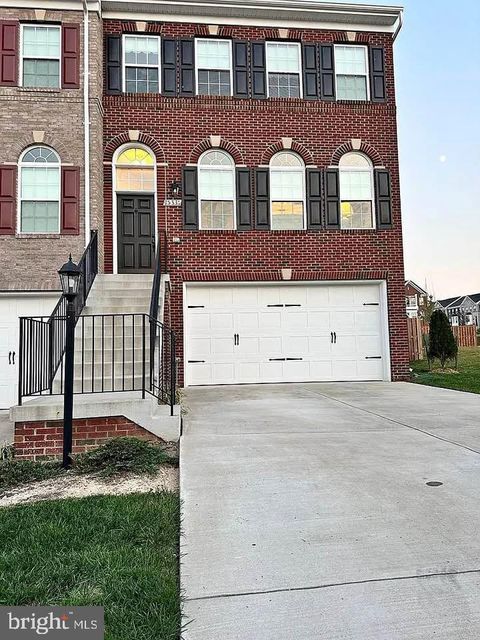 Photo of 15331 Ballerina Loop, WOODBRIDGE, VA 22193 (MLS # VAPW2105176)