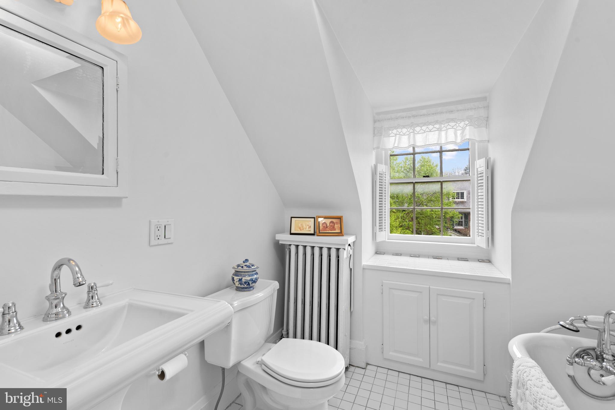 GUILFORD HISTORIC DISTRICT - Residential