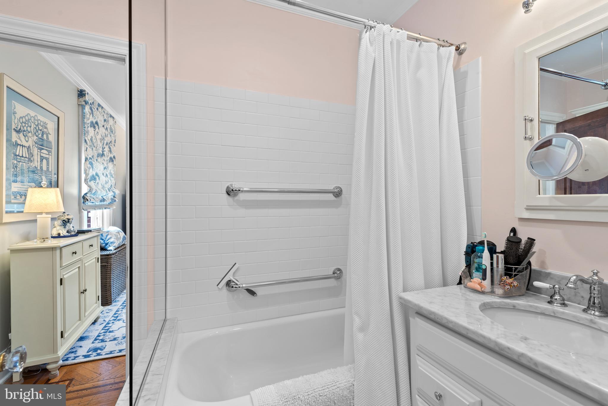 GUILFORD HISTORIC DISTRICT - Residential