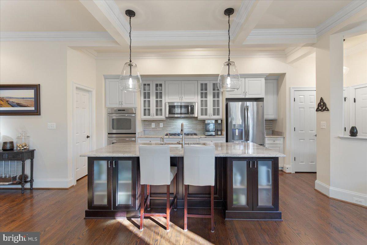 JAGUAR/YORKTOWN - Residential