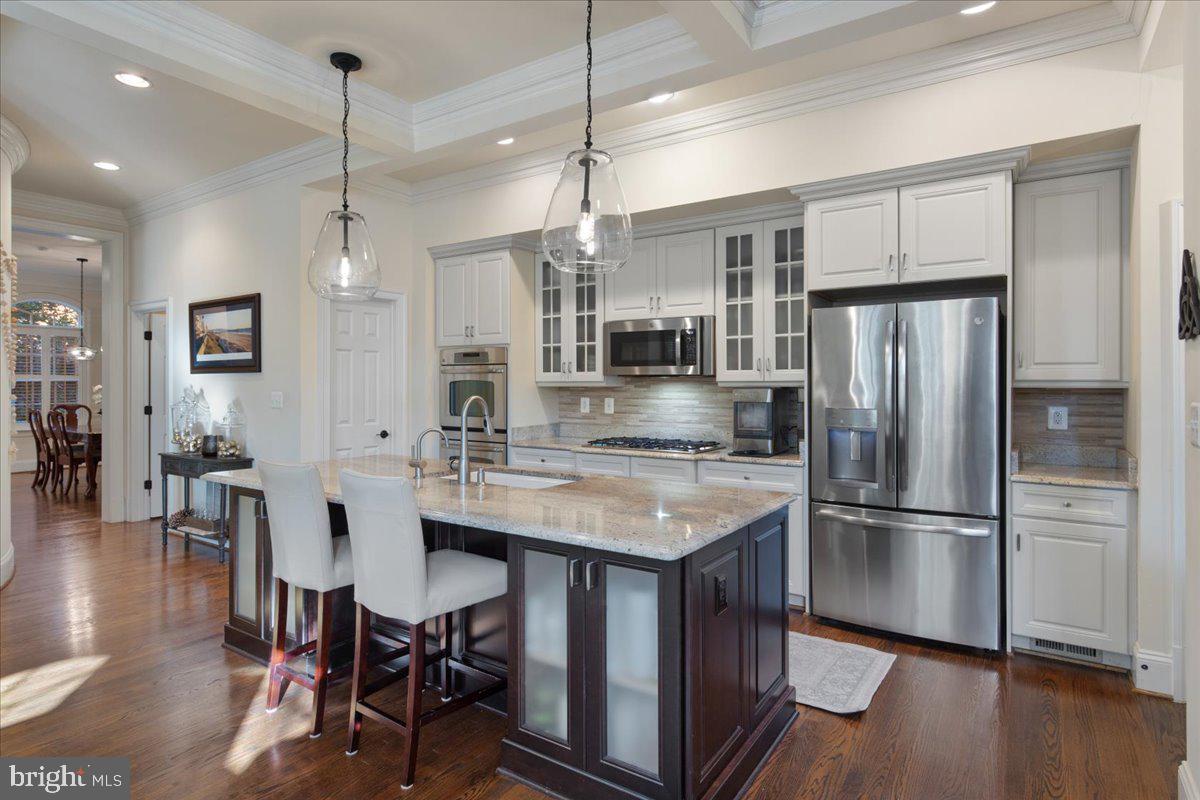 JAGUAR/YORKTOWN - Residential