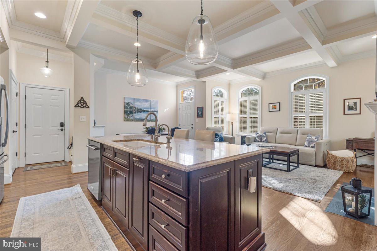 JAGUAR/YORKTOWN - Residential