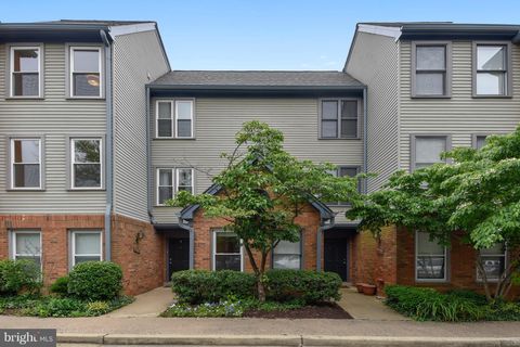 2107 ROLFE STREET D ARLINGTON VA 22209