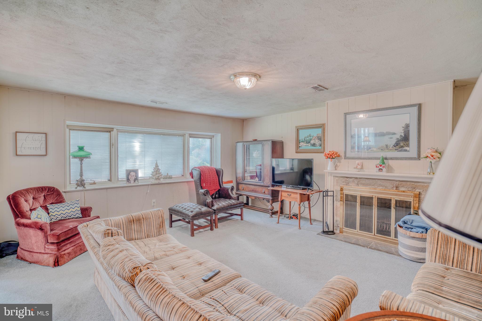 HUNTINGDON VALLEY - Residential