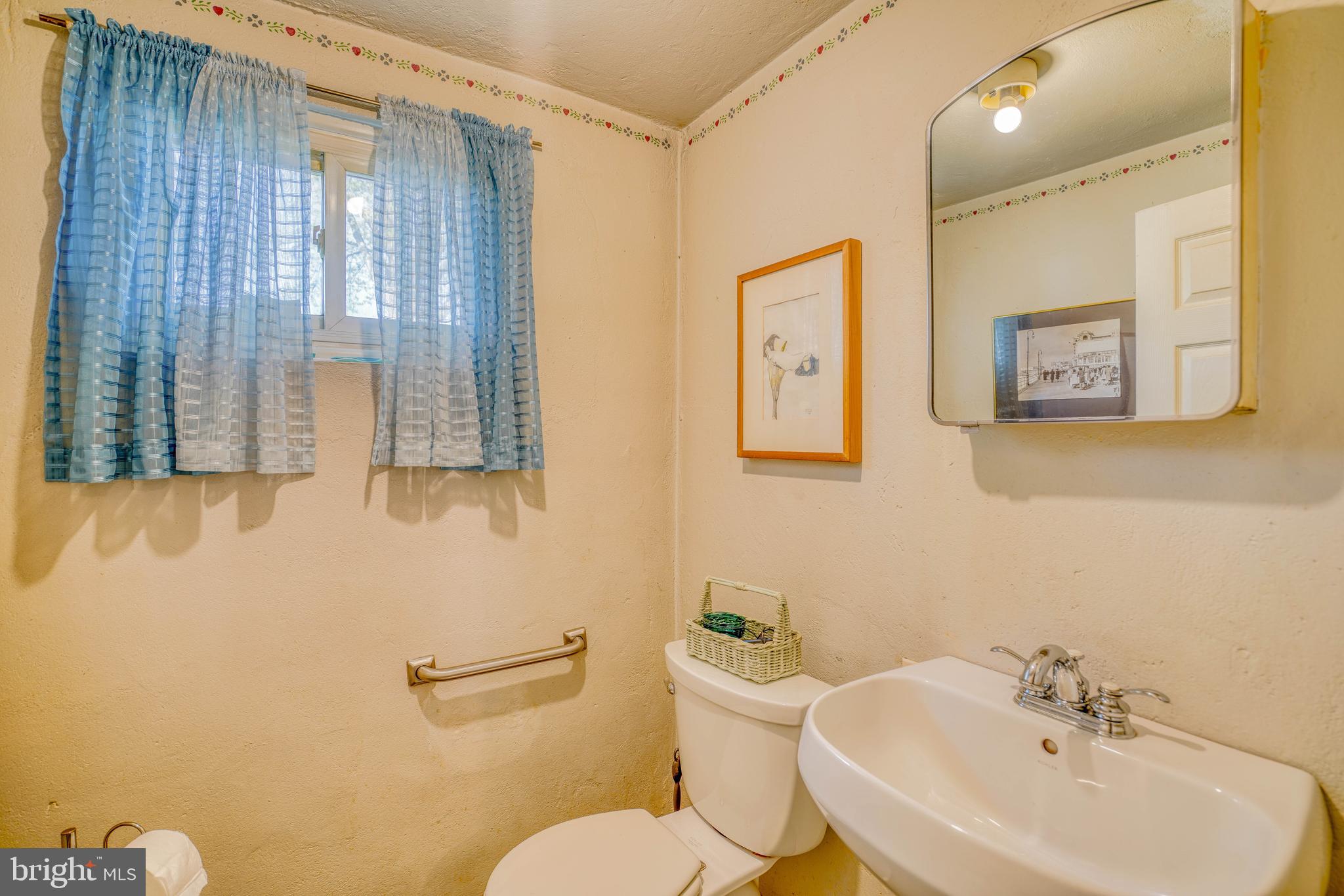 HUNTINGDON VALLEY - Residential