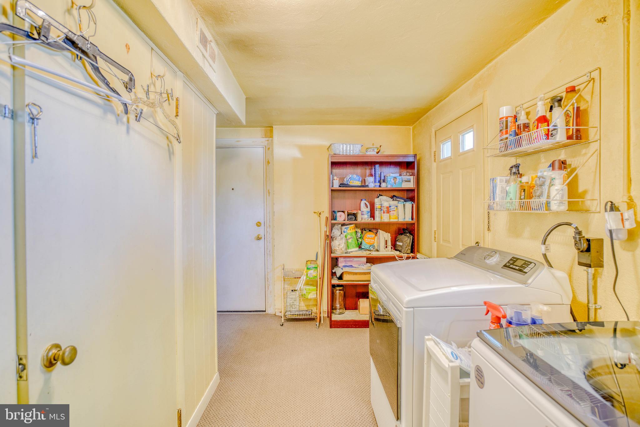 HUNTINGDON VALLEY - Residential