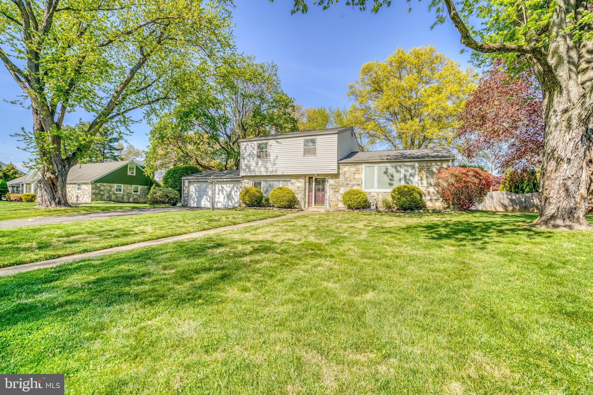 HUNTINGDON VALLEY - Residential