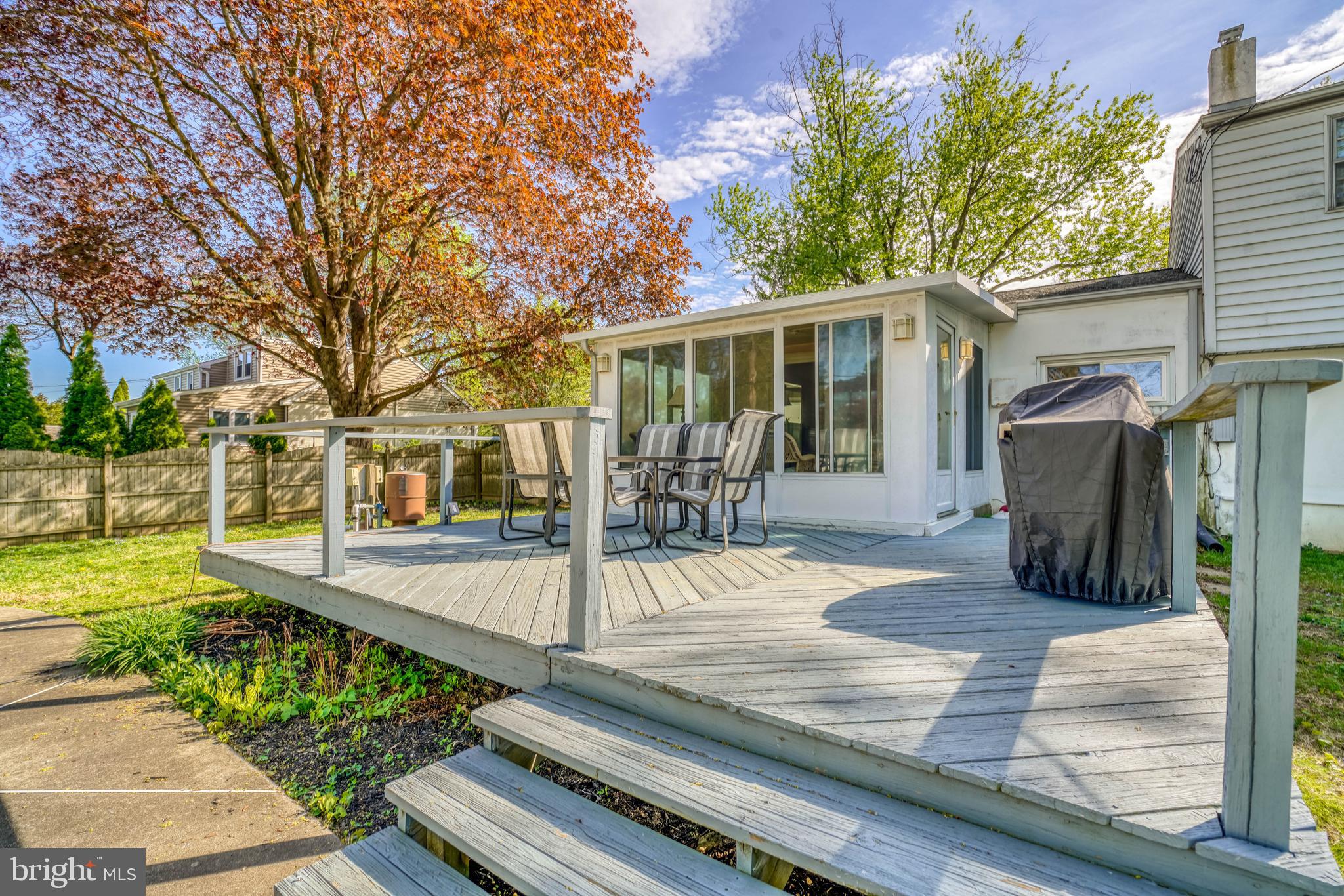 HUNTINGDON VALLEY - Residential