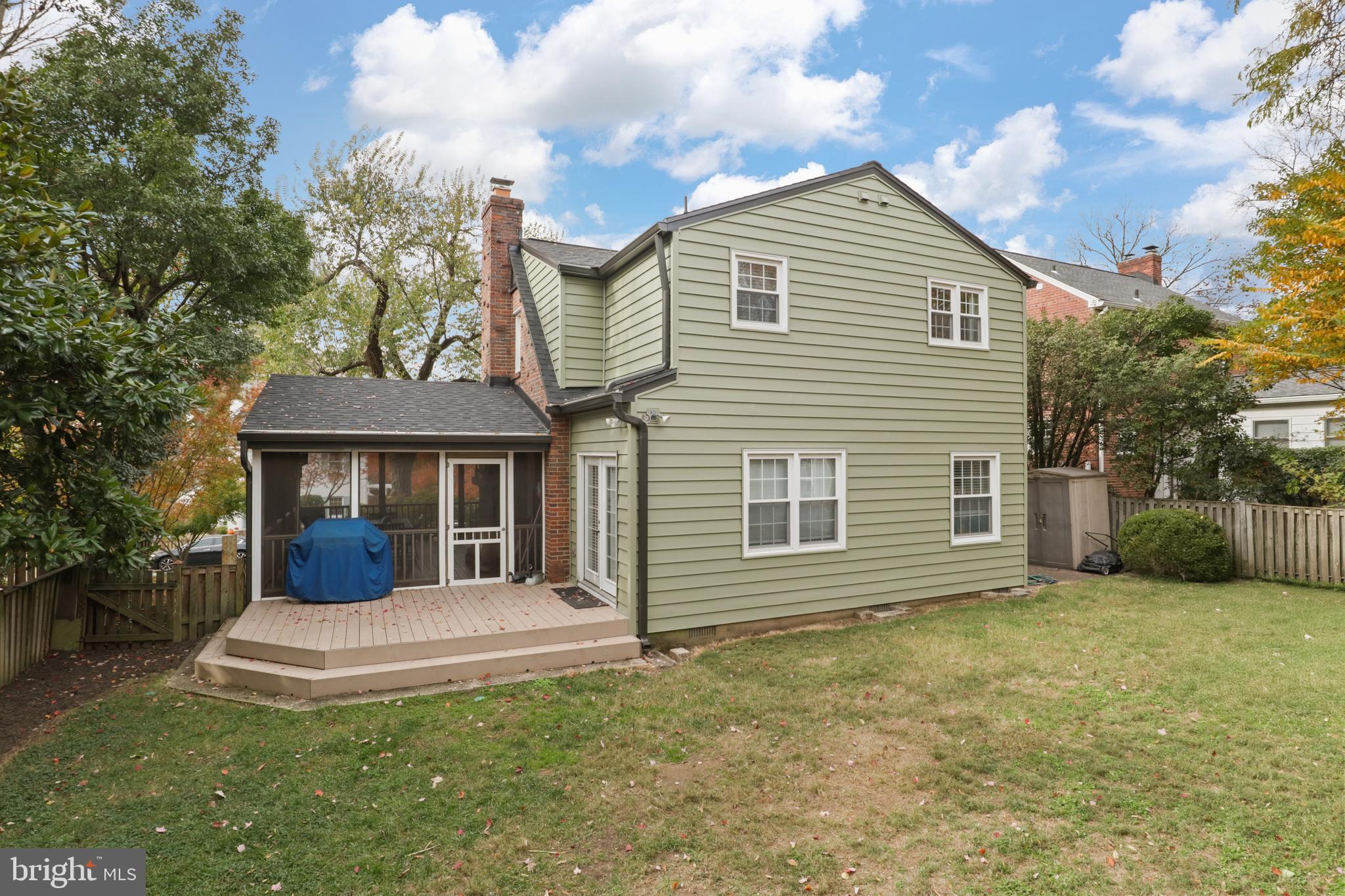 GLENMORE - Residential