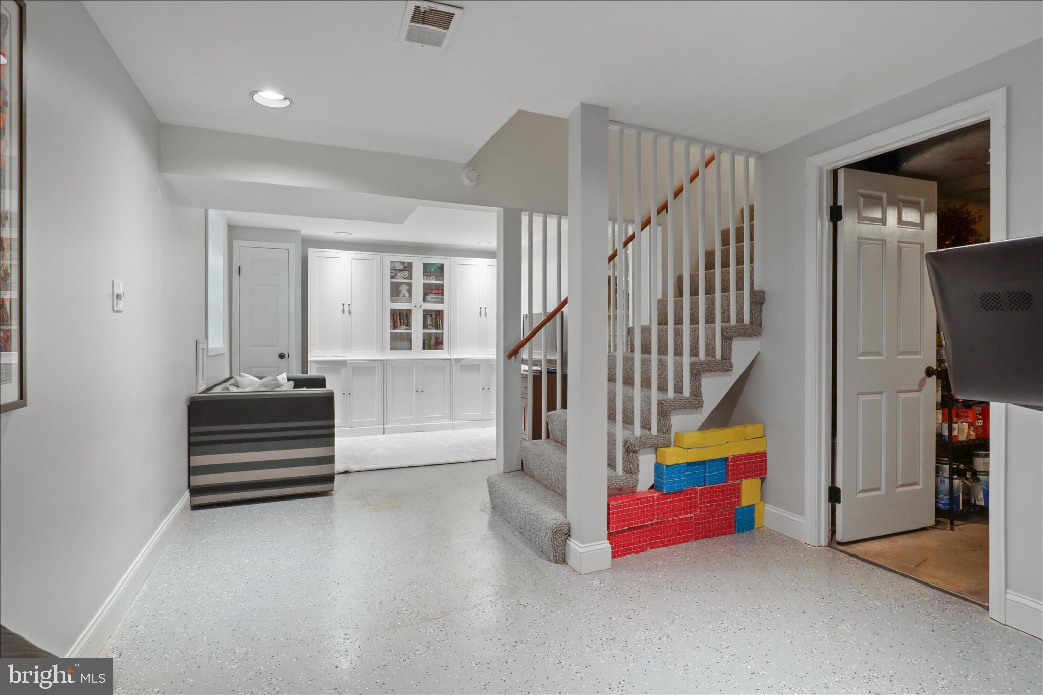 GLENMORE - Residential