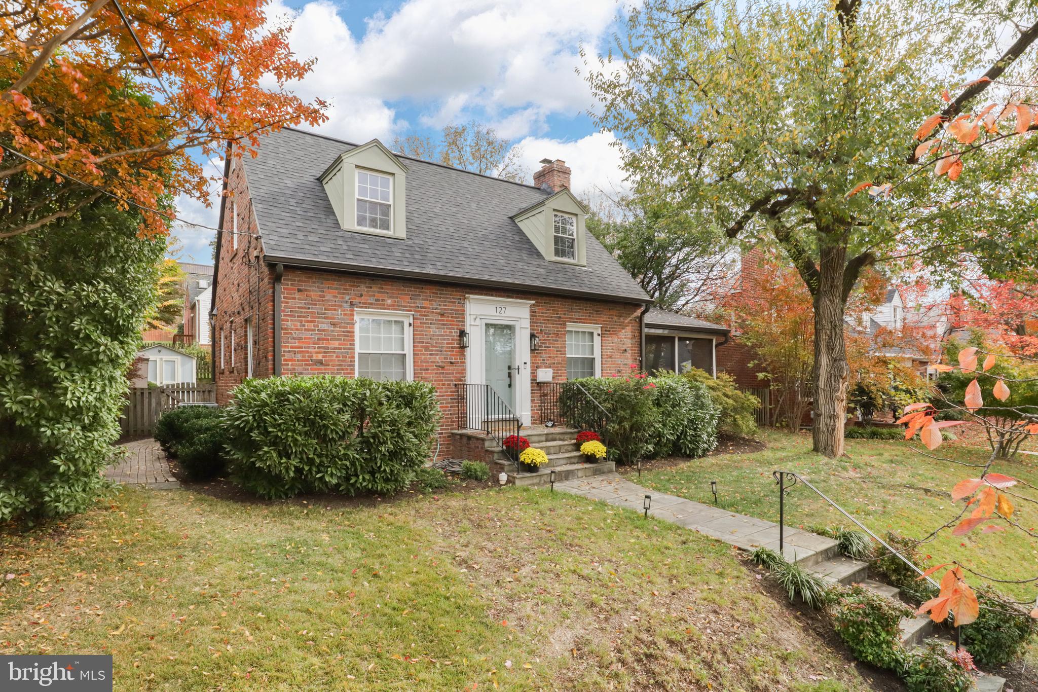 GLENMORE - Residential