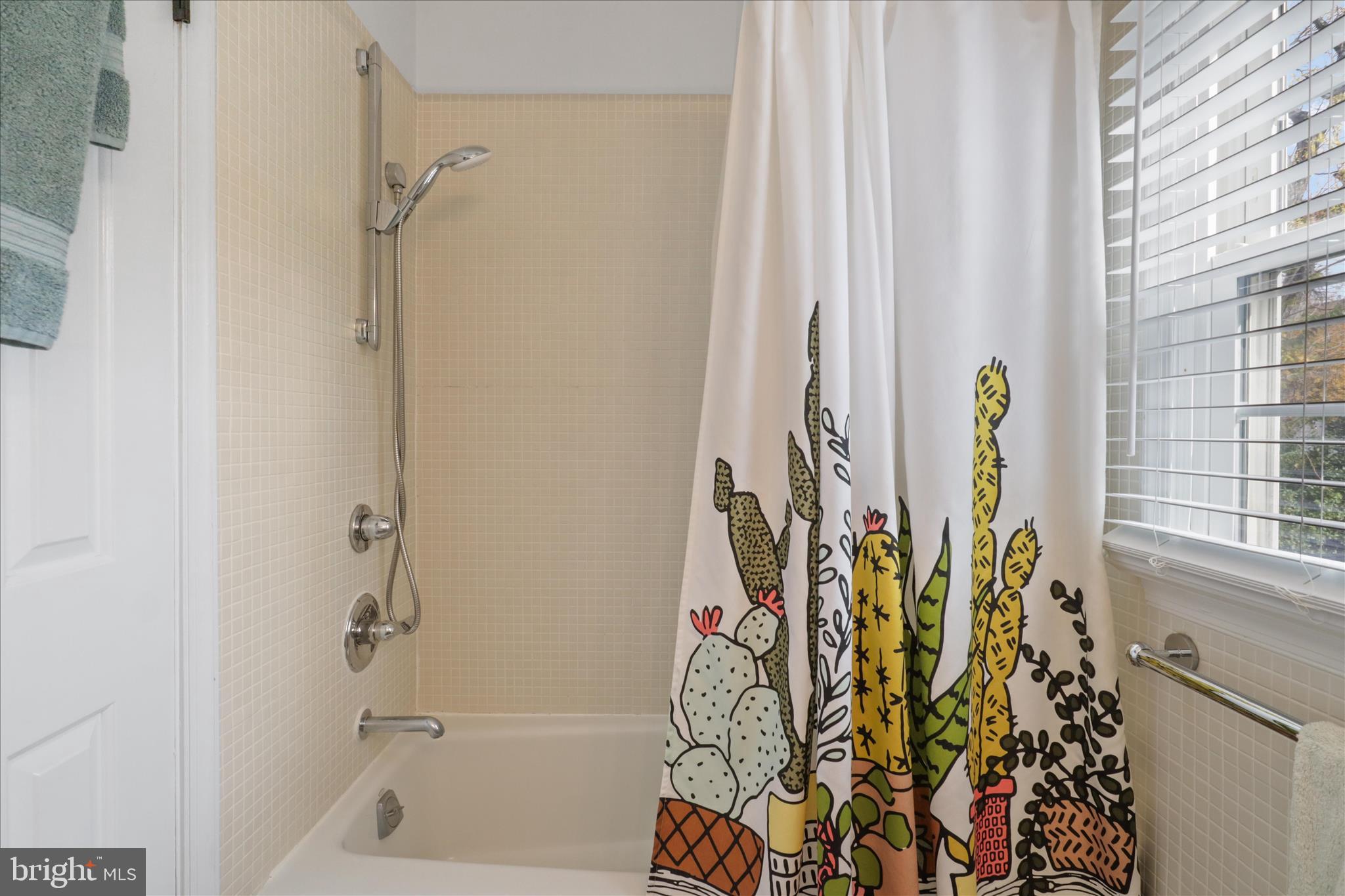 GLENMORE - Residential