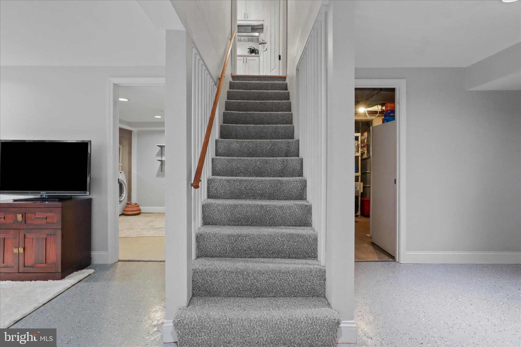 GLENMORE - Residential