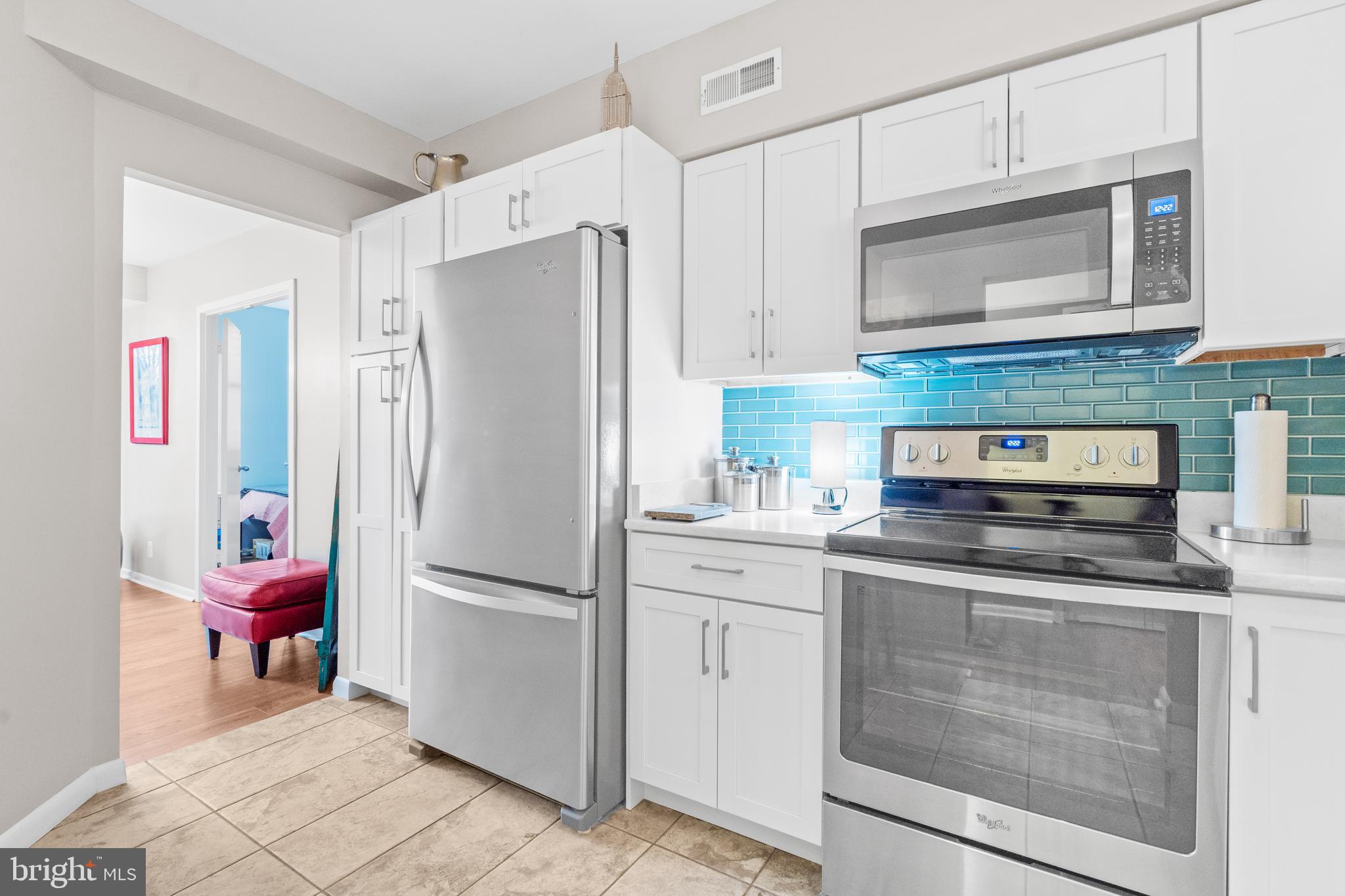 SKYLINE SQUARE CONDO - Residential