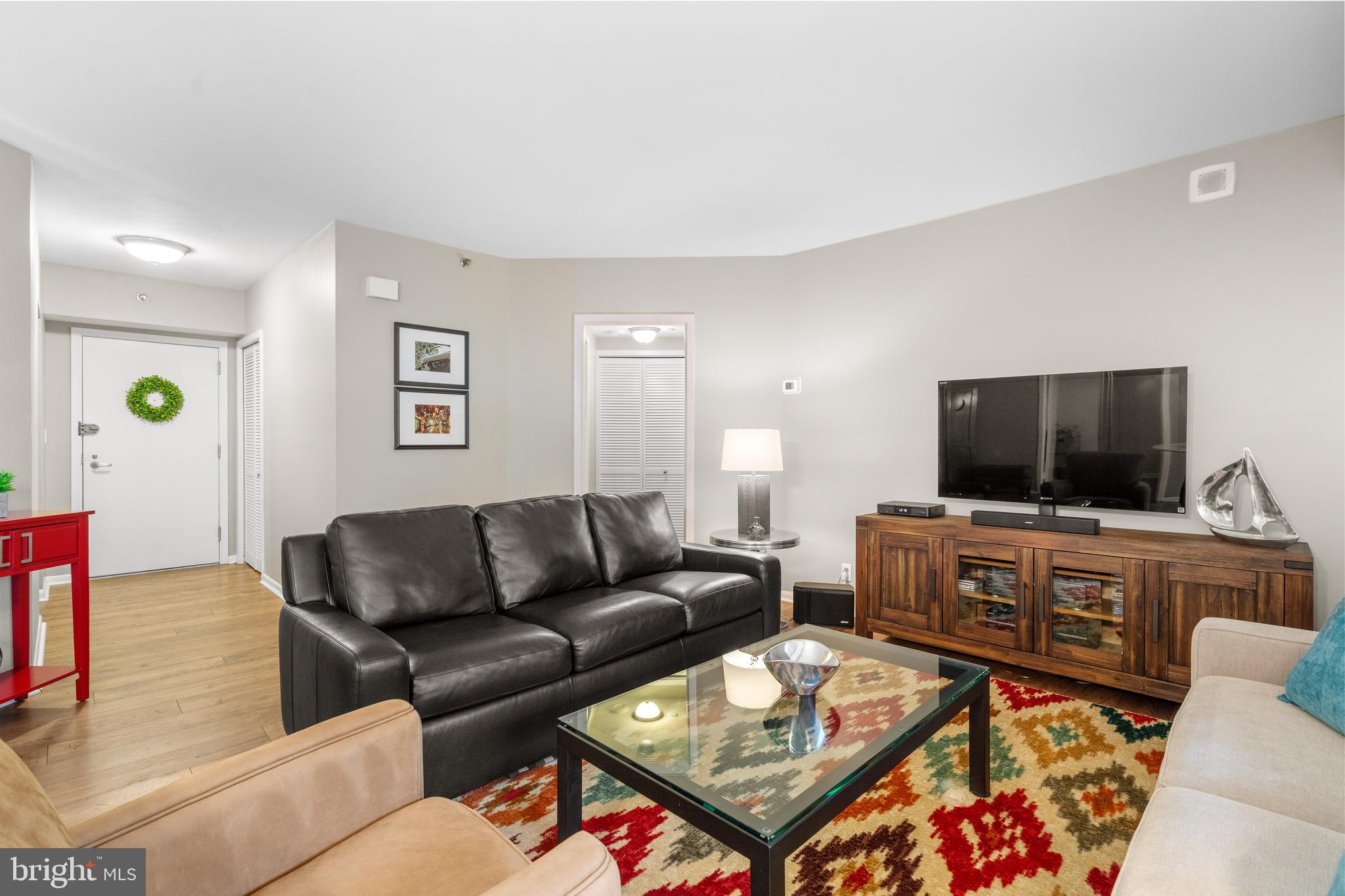 SKYLINE SQUARE CONDO - Residential