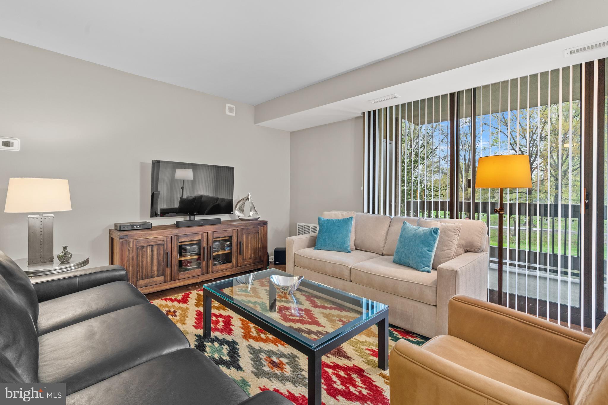 SKYLINE SQUARE CONDO - Residential