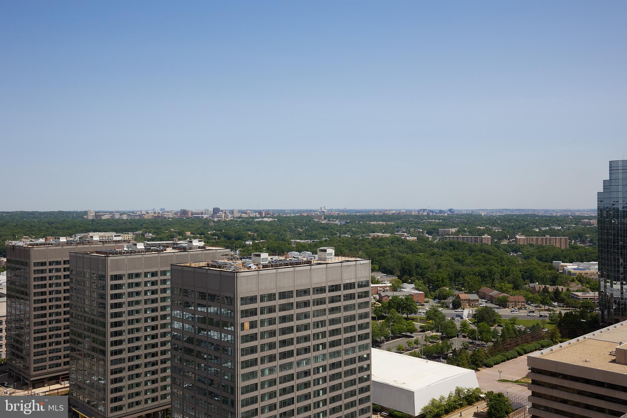 SKYLINE SQUARE CONDO - Residential