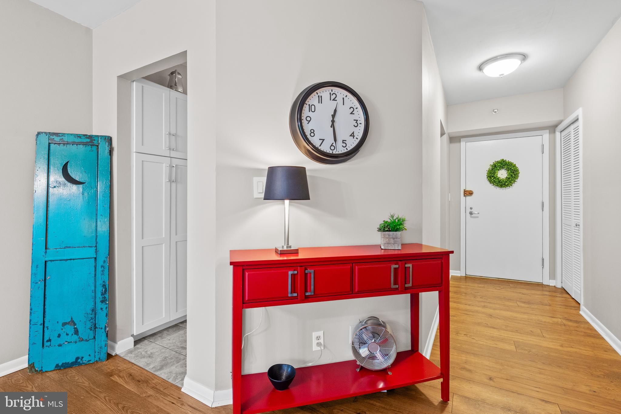 SKYLINE SQUARE CONDO - Residential