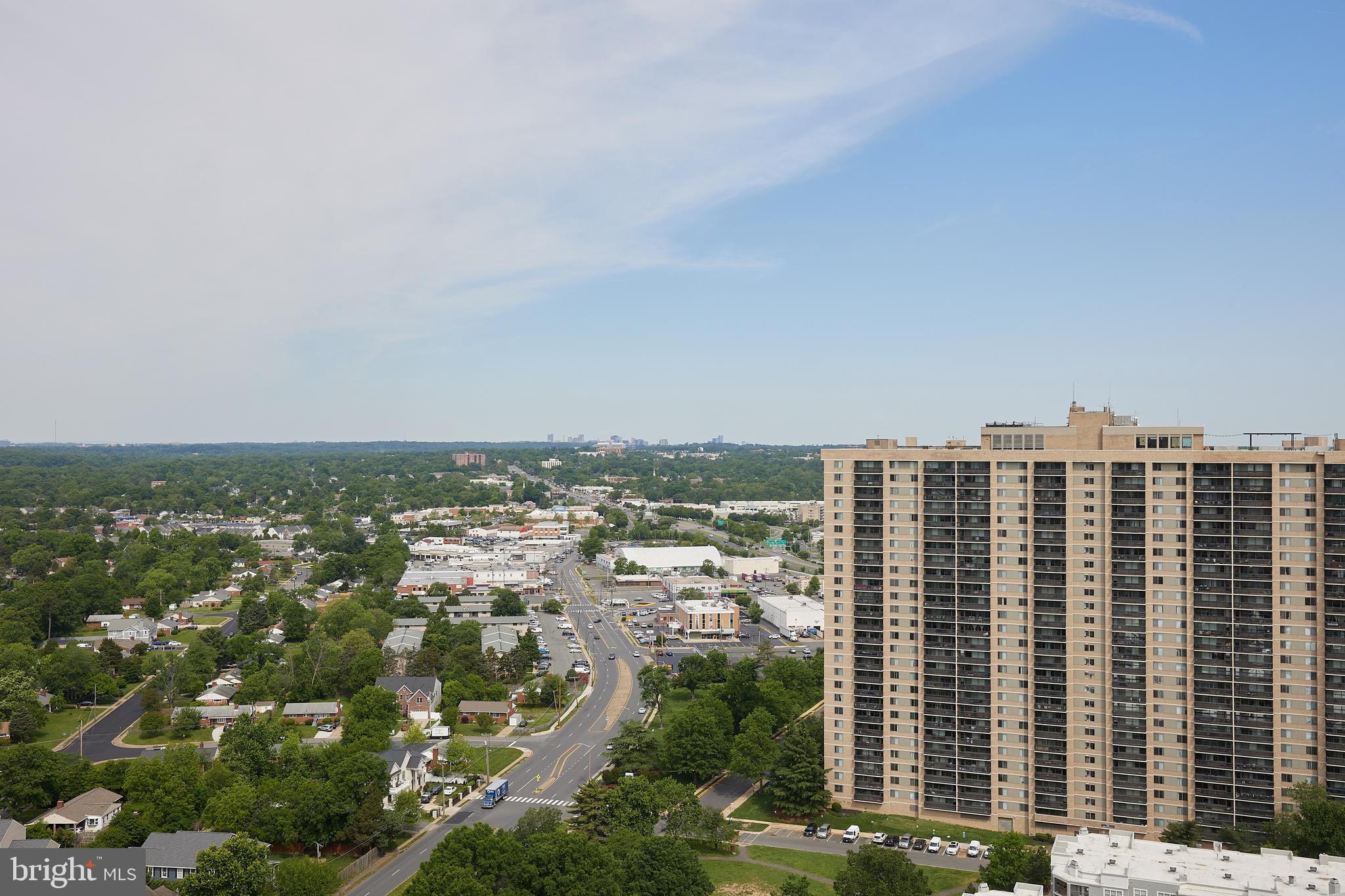 SKYLINE SQUARE CONDO - Residential