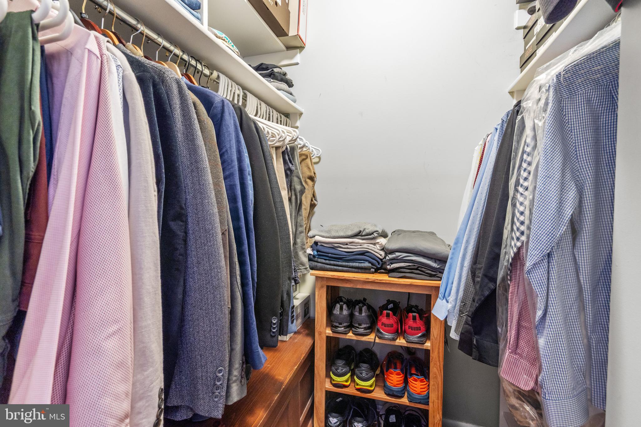 SKYLINE SQUARE CONDO - Residential