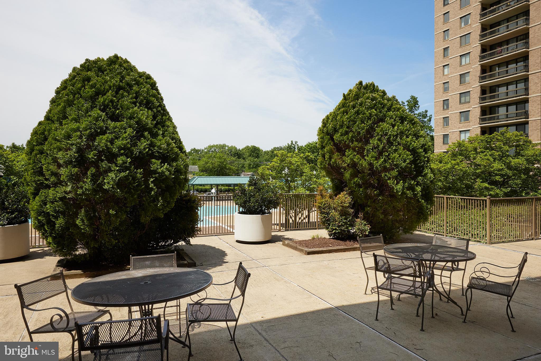 SKYLINE SQUARE CONDO - Residential