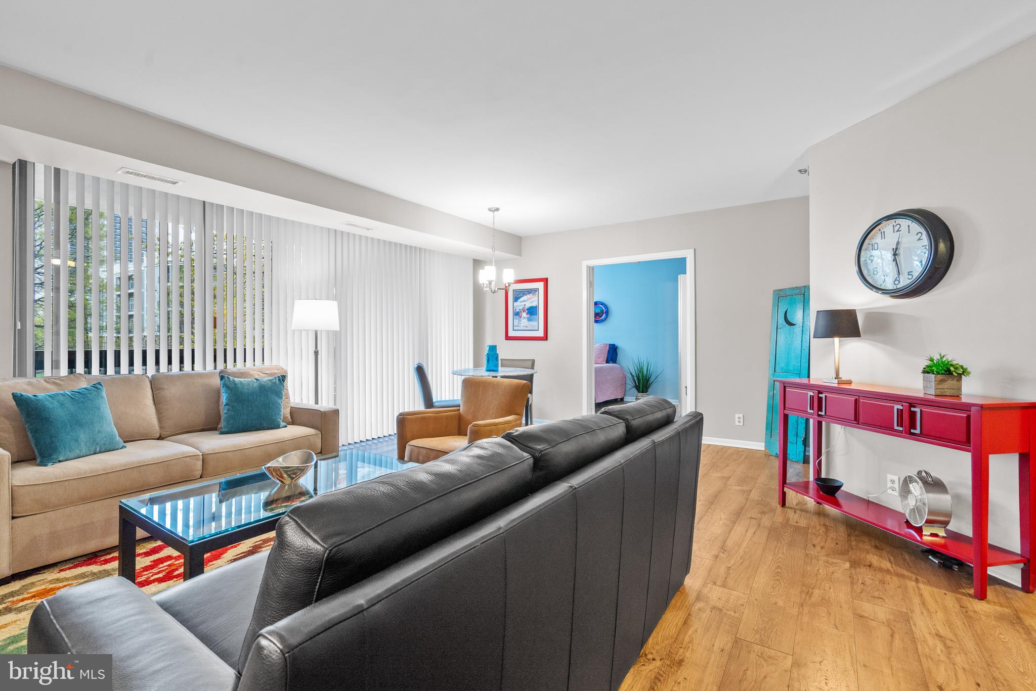 SKYLINE SQUARE CONDO - Residential