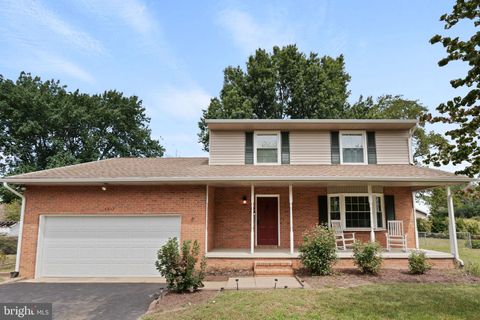 Property photo of 5817 Up A Way Drive, Fredericksburg, VA 22407