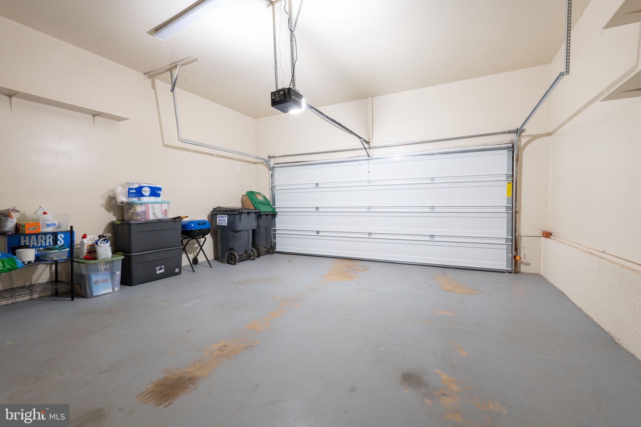 SHERATON HILLS EAST - Residential