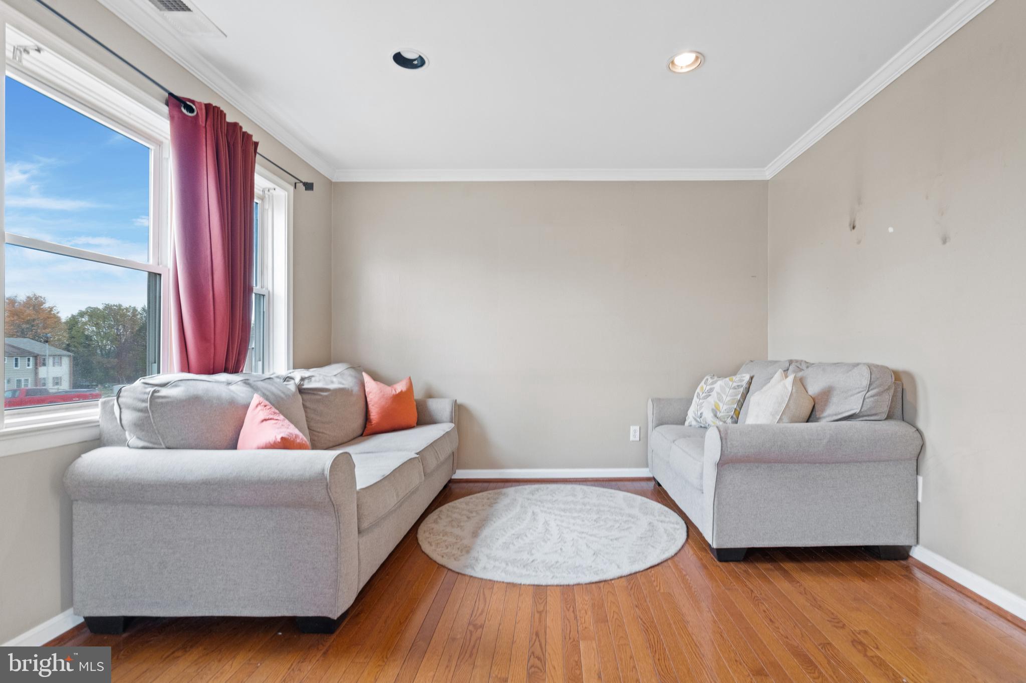 CRESTWOOD VILLAGE - Residential