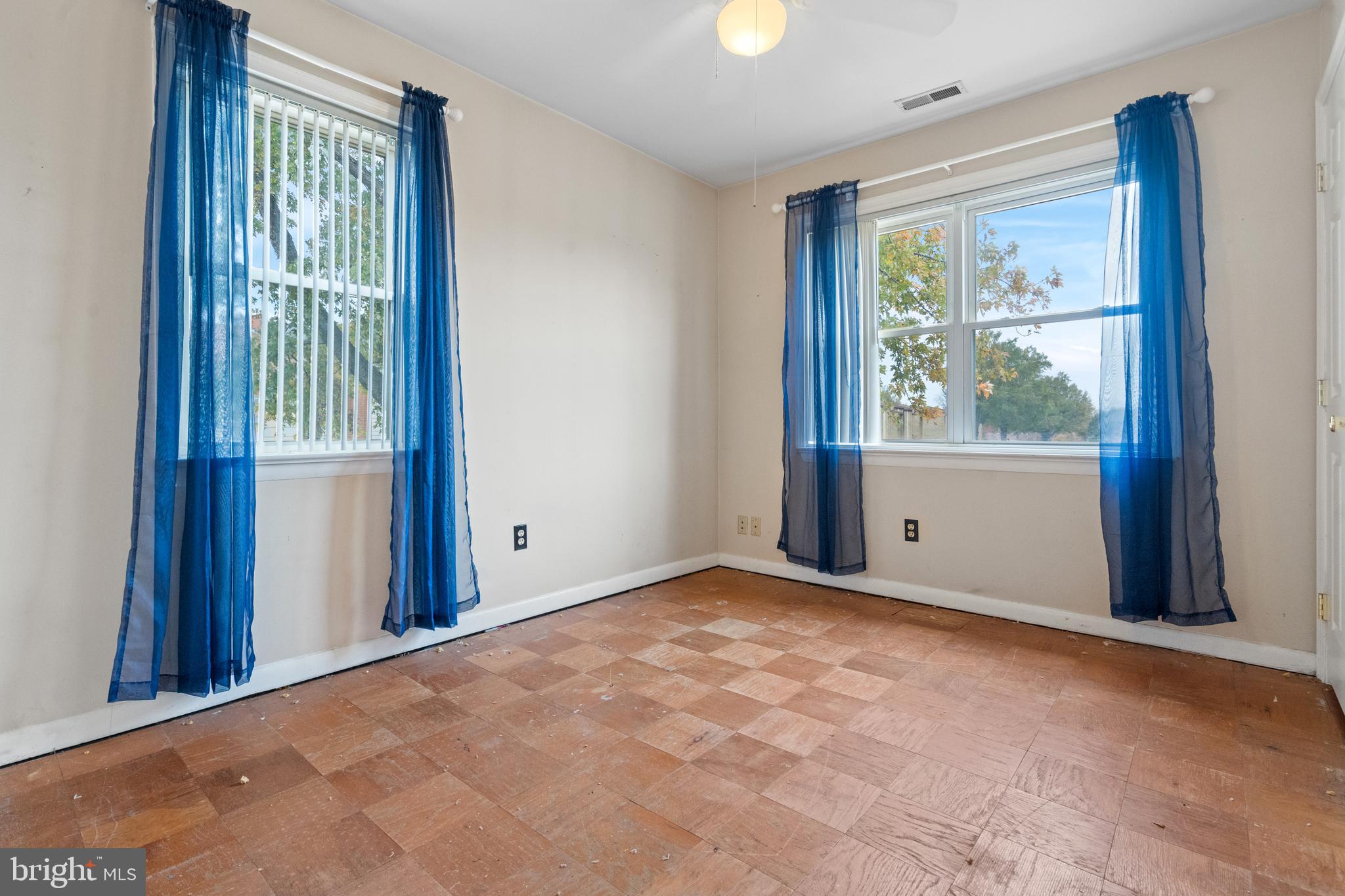 CRESTWOOD VILLAGE - Residential