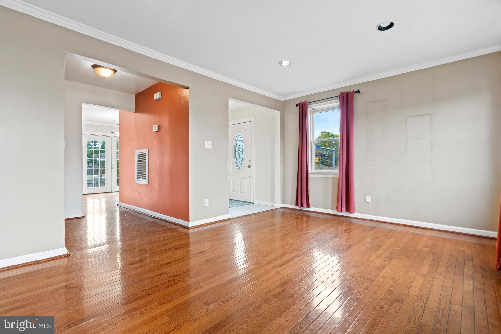 CRESTWOOD VILLAGE - Residential