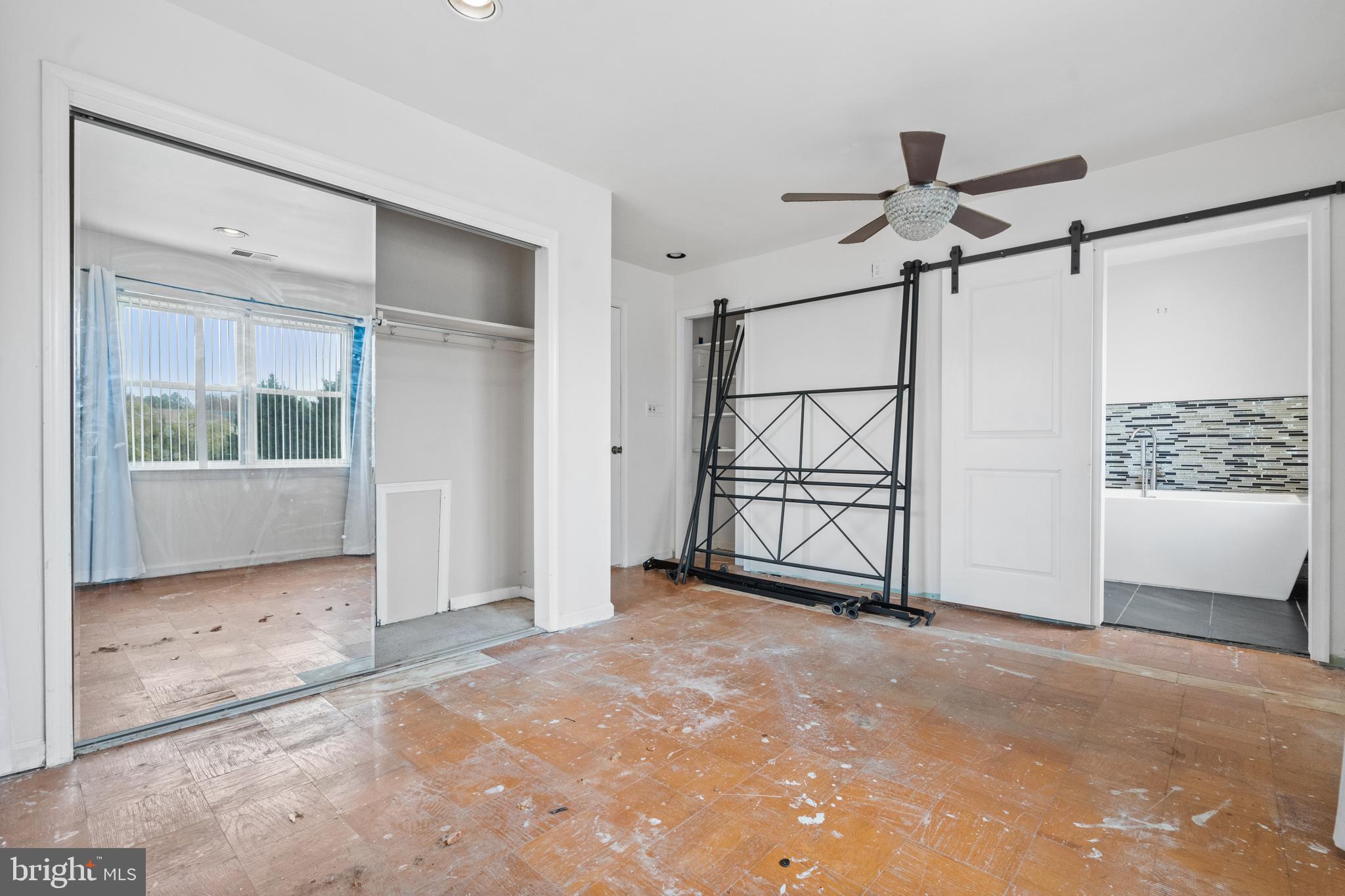 CRESTWOOD VILLAGE - Residential