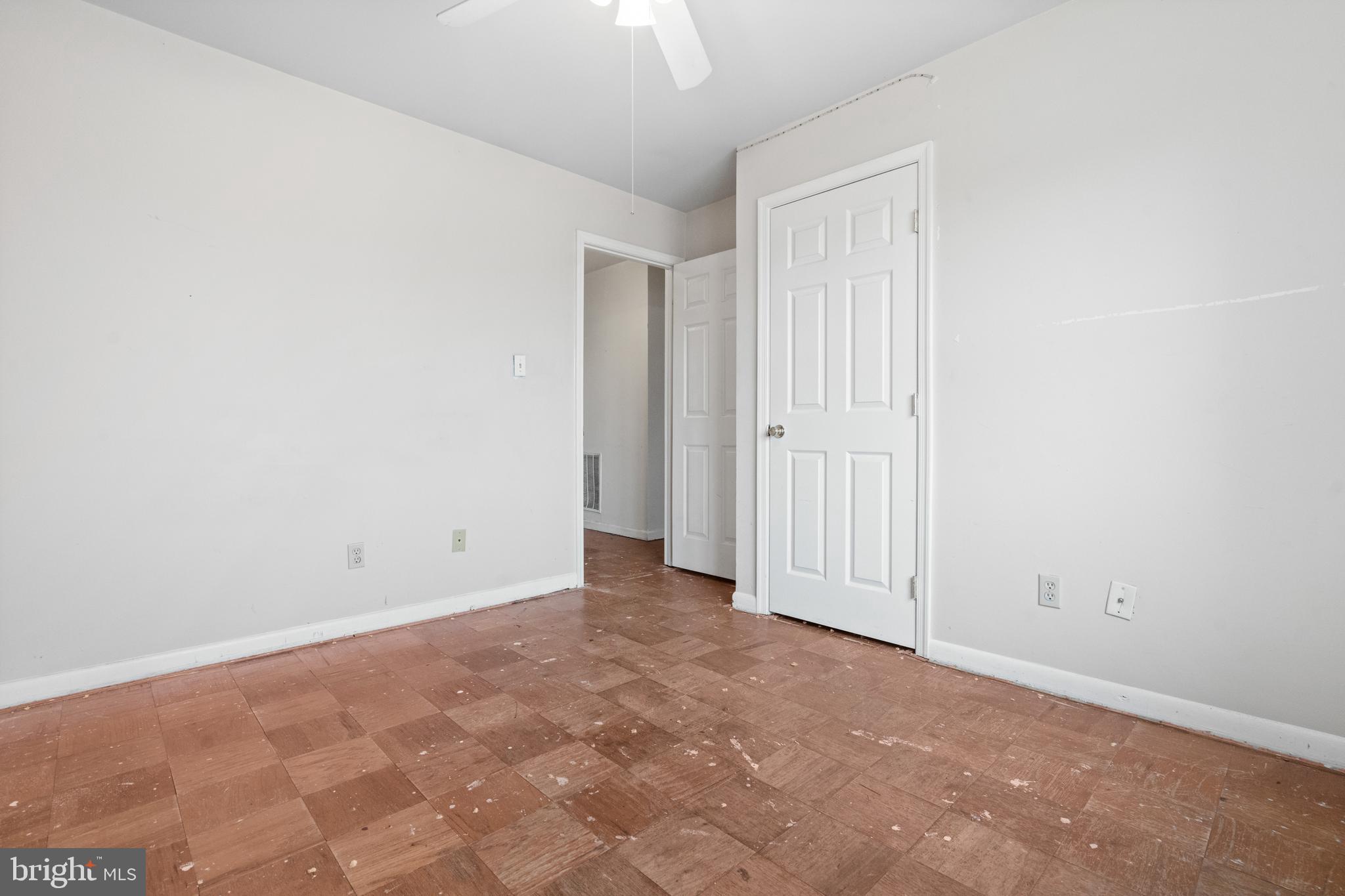 CRESTWOOD VILLAGE - Residential