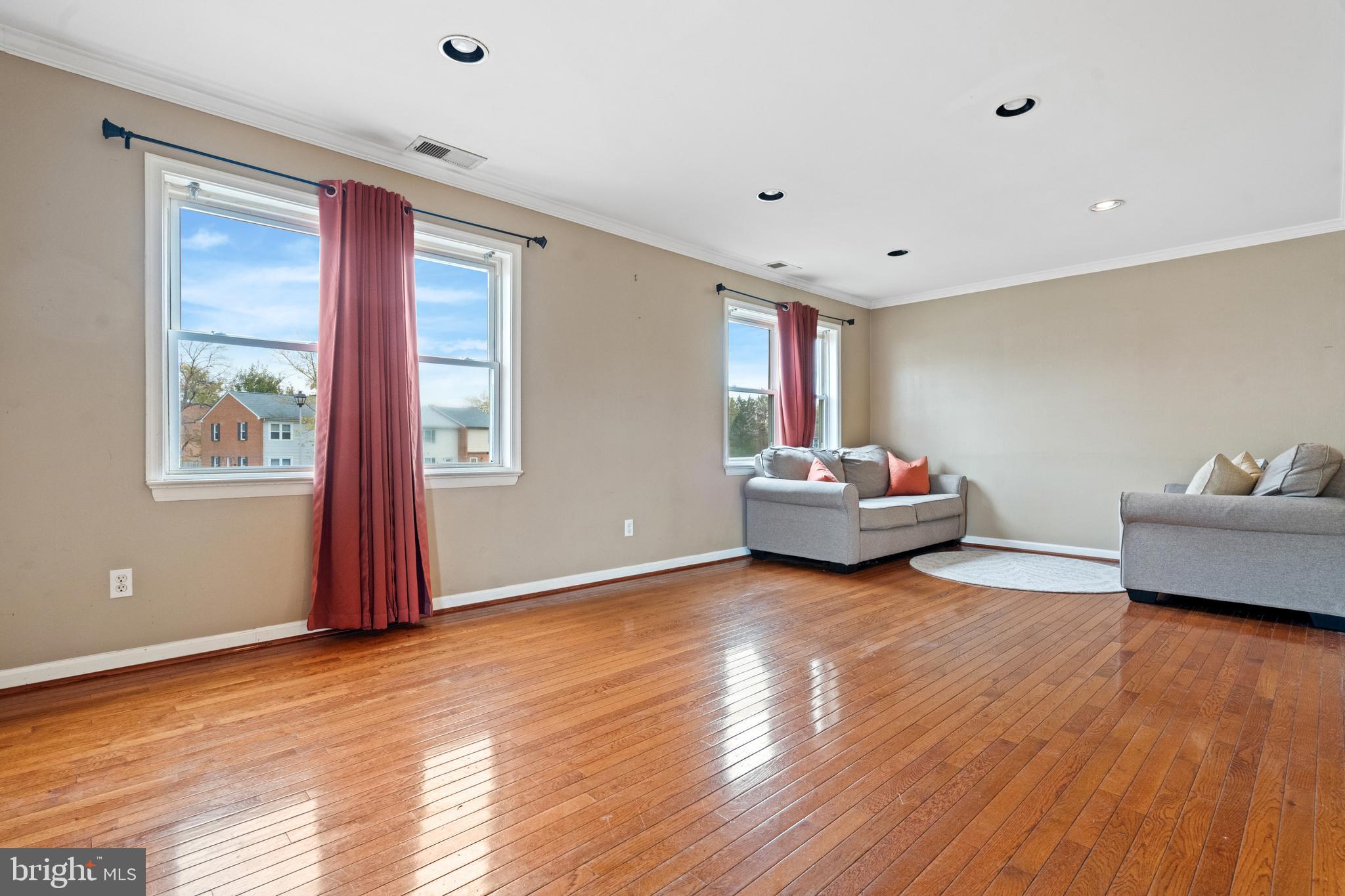 CRESTWOOD VILLAGE - Residential