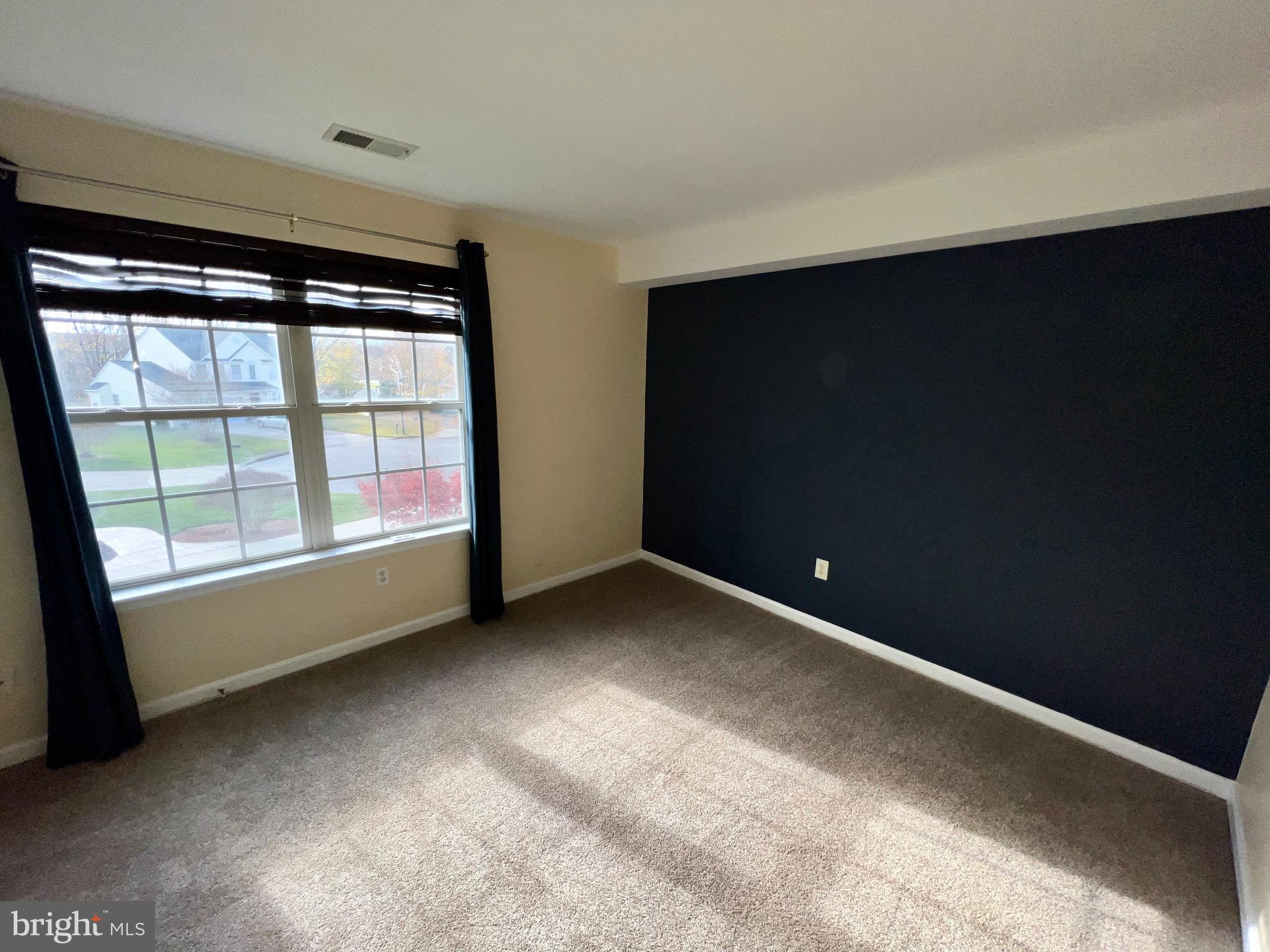 WOODMORE - Residential Lease