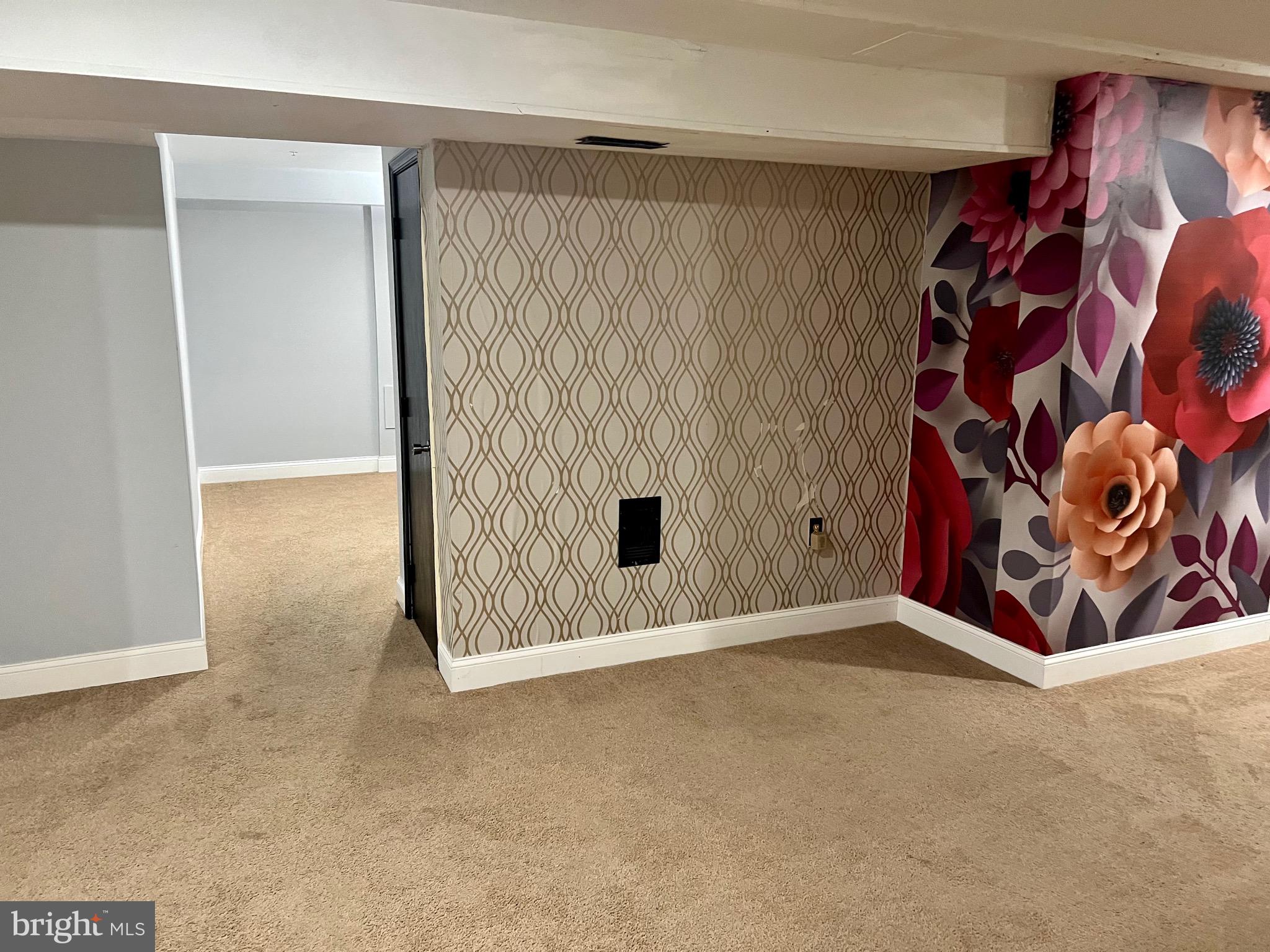 WOODMORE - Residential Lease