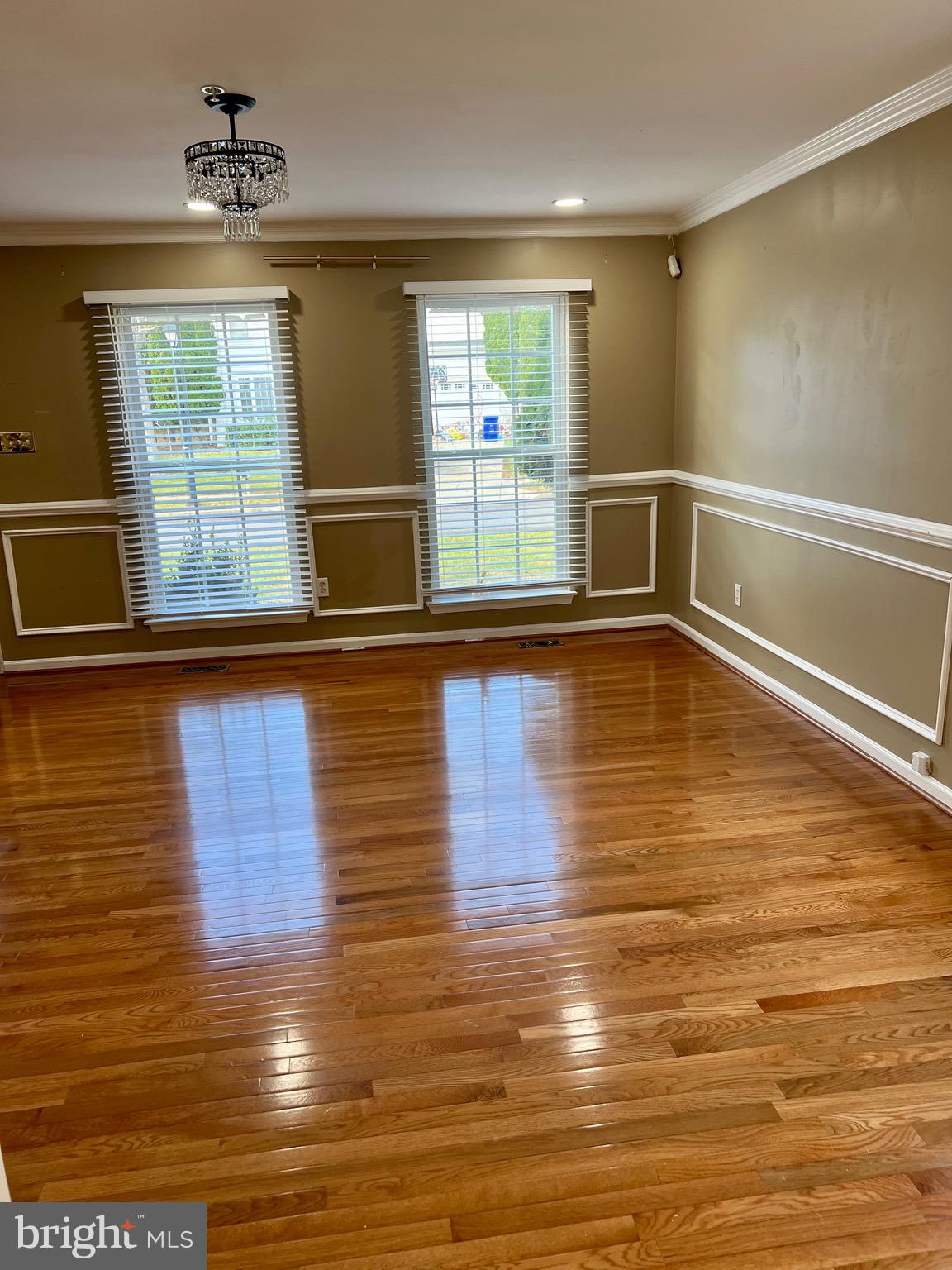 WOODMORE - Residential Lease