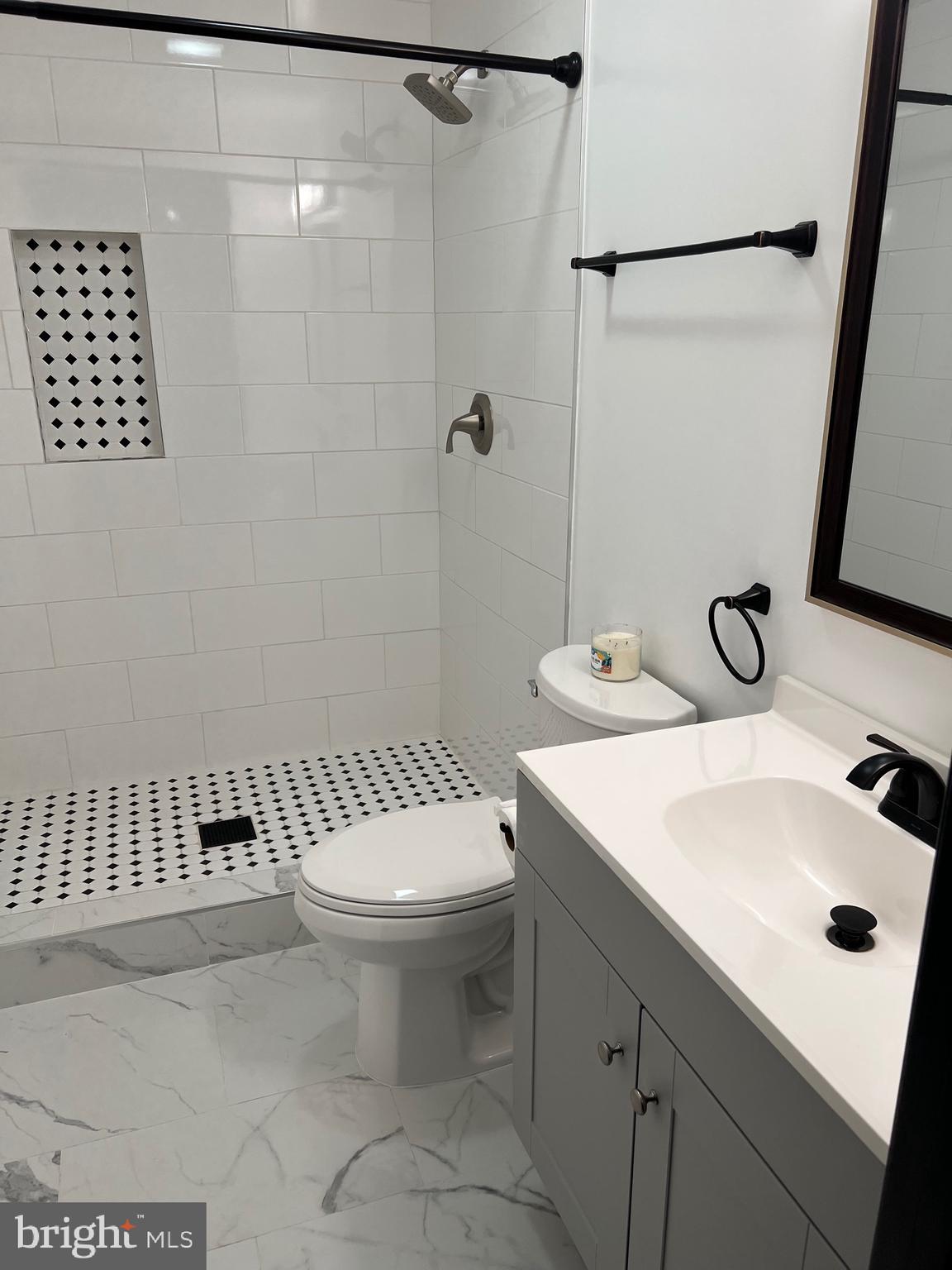 WOODMORE - Residential Lease