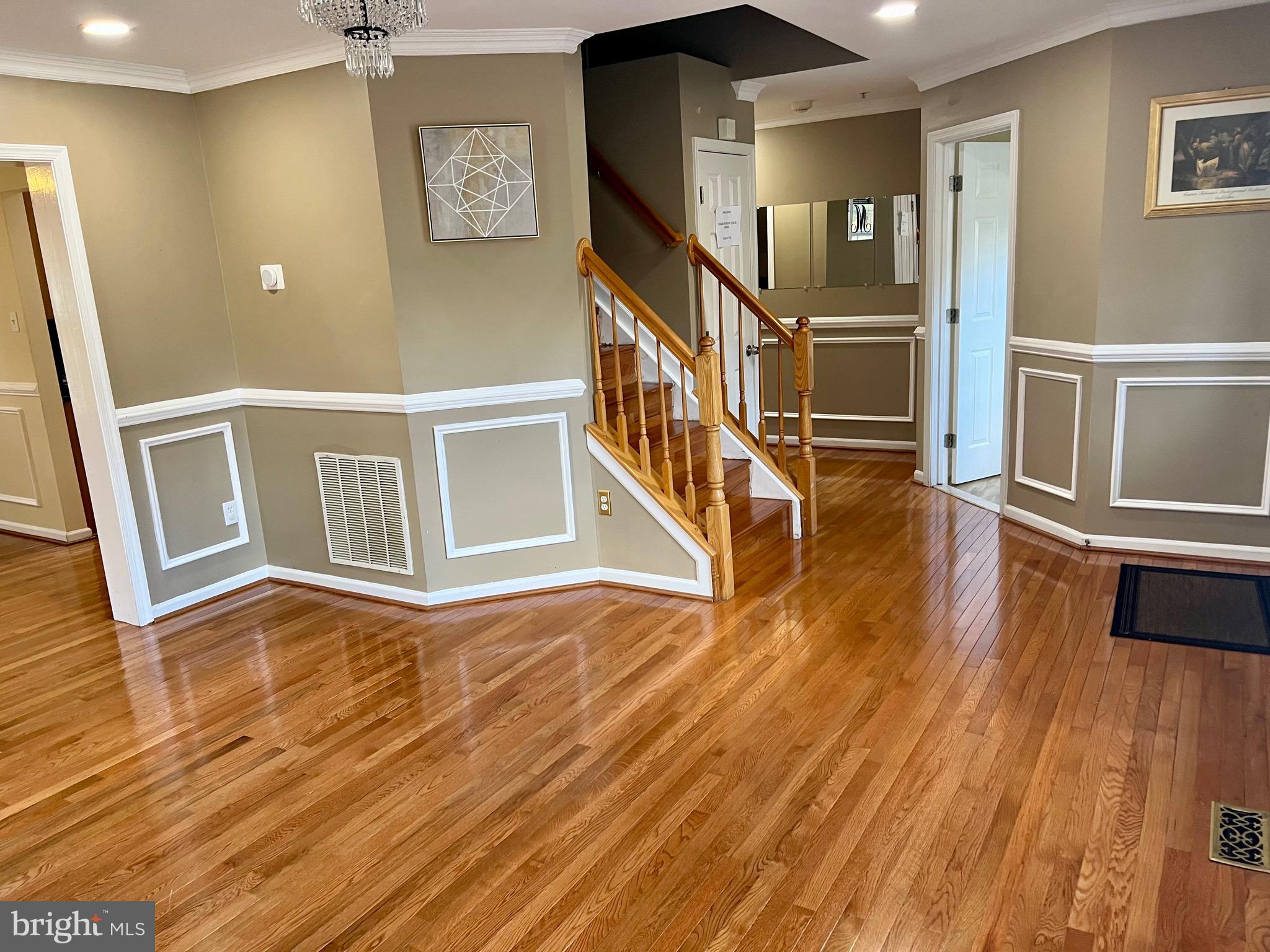 WOODMORE - Residential Lease