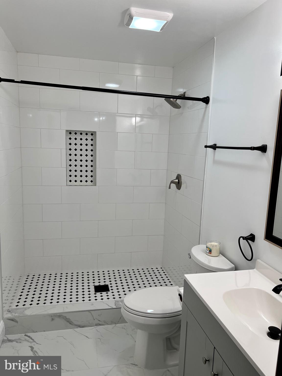 WOODMORE - Residential Lease