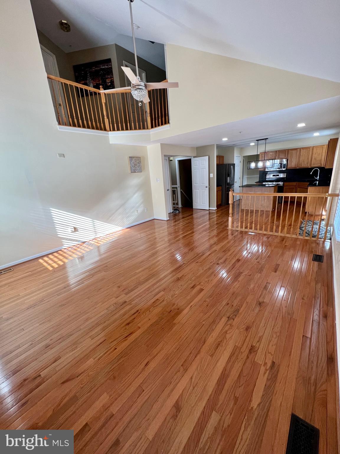 WOODMORE - Residential Lease