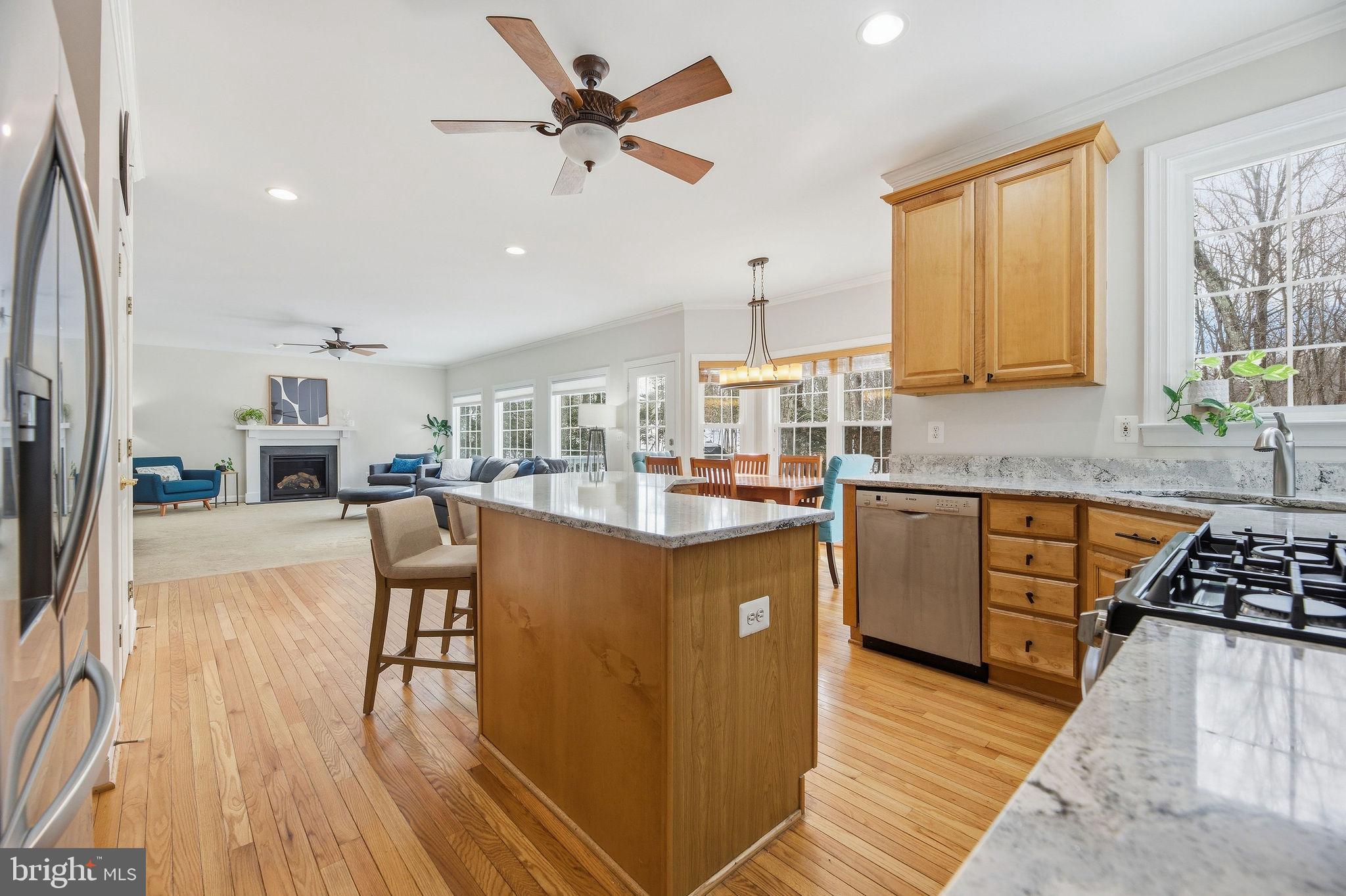 WHISPERING WOODS - Residential