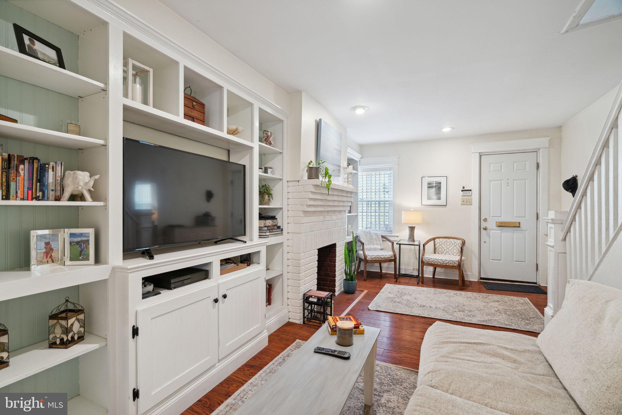 WASHINGTON SQ WEST - Residential