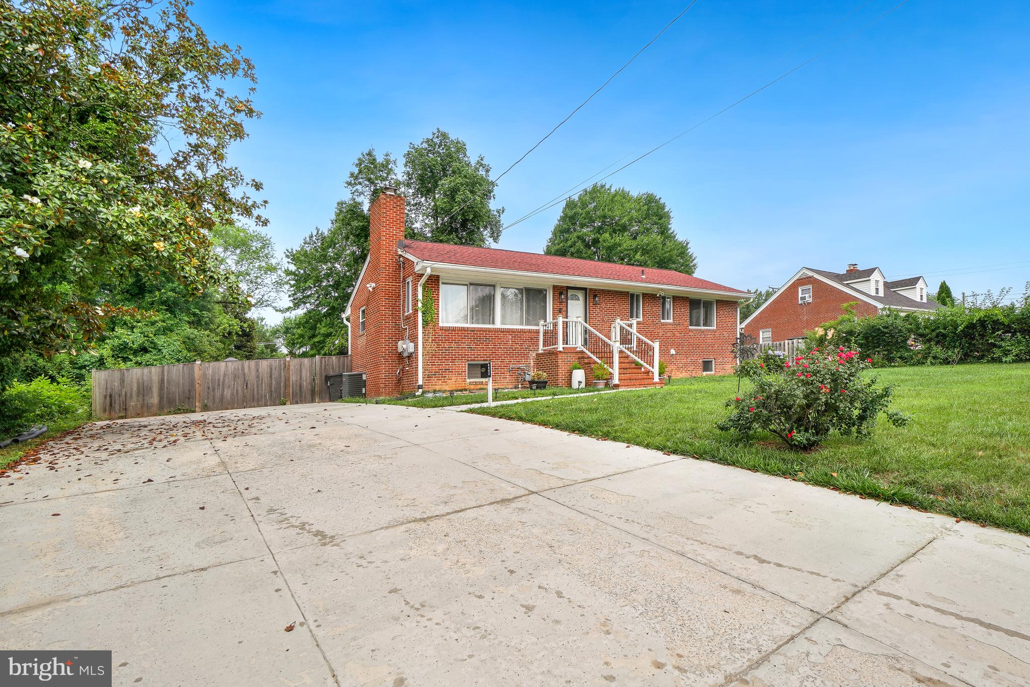 6802 DERRELL COURT