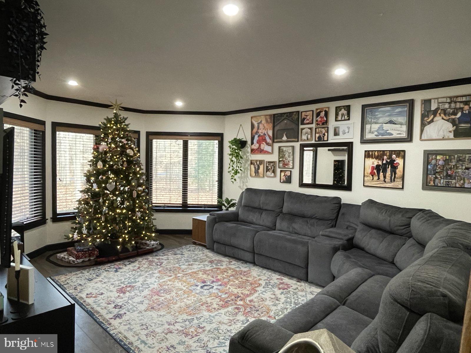 FOREST LANDING - Residential