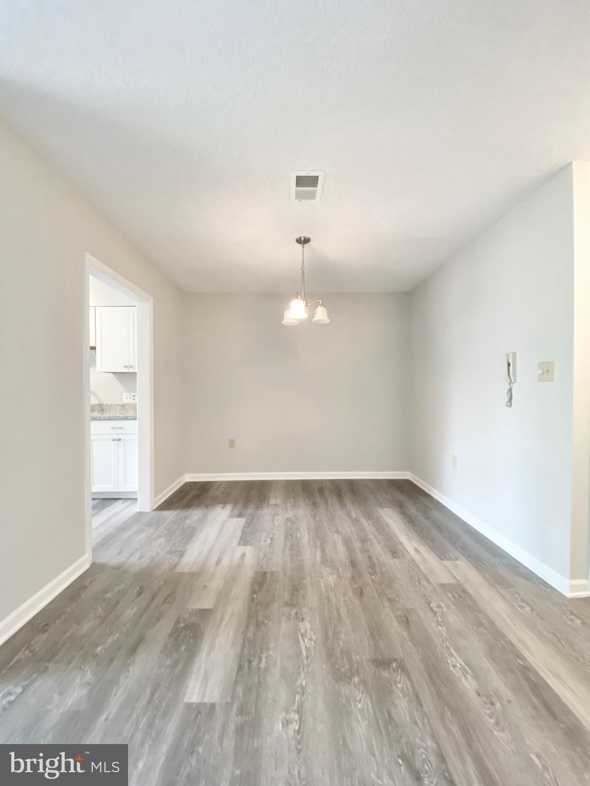 GLEN HOLLOW - Residential