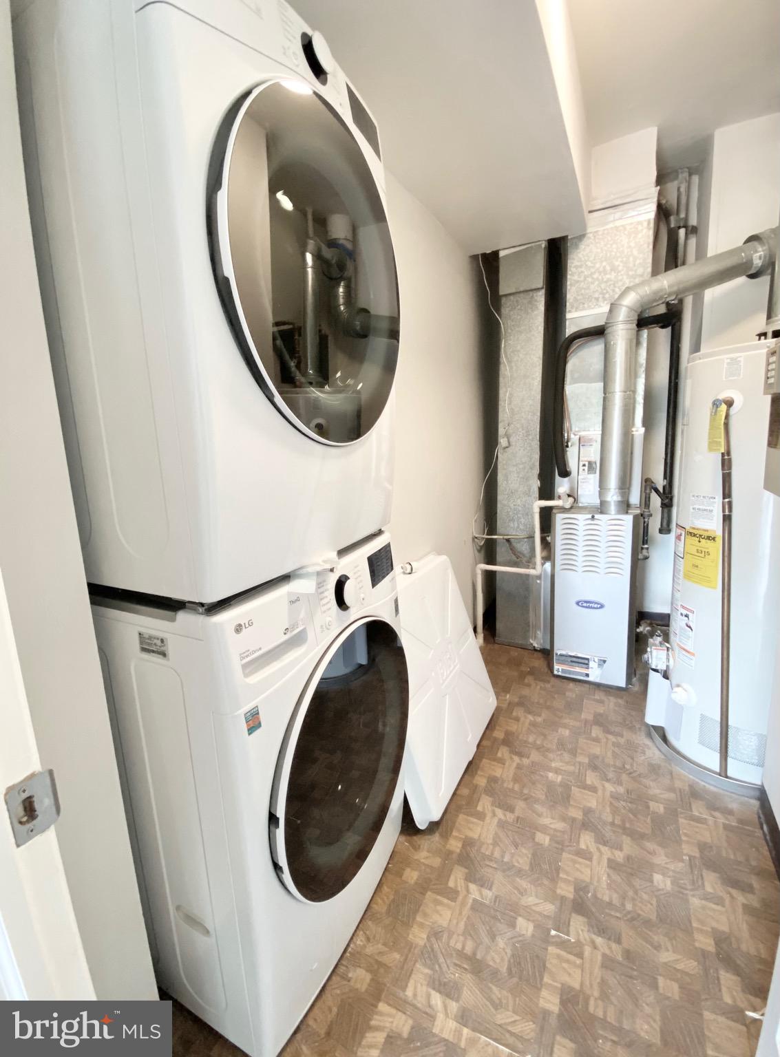 GLEN HOLLOW - Residential